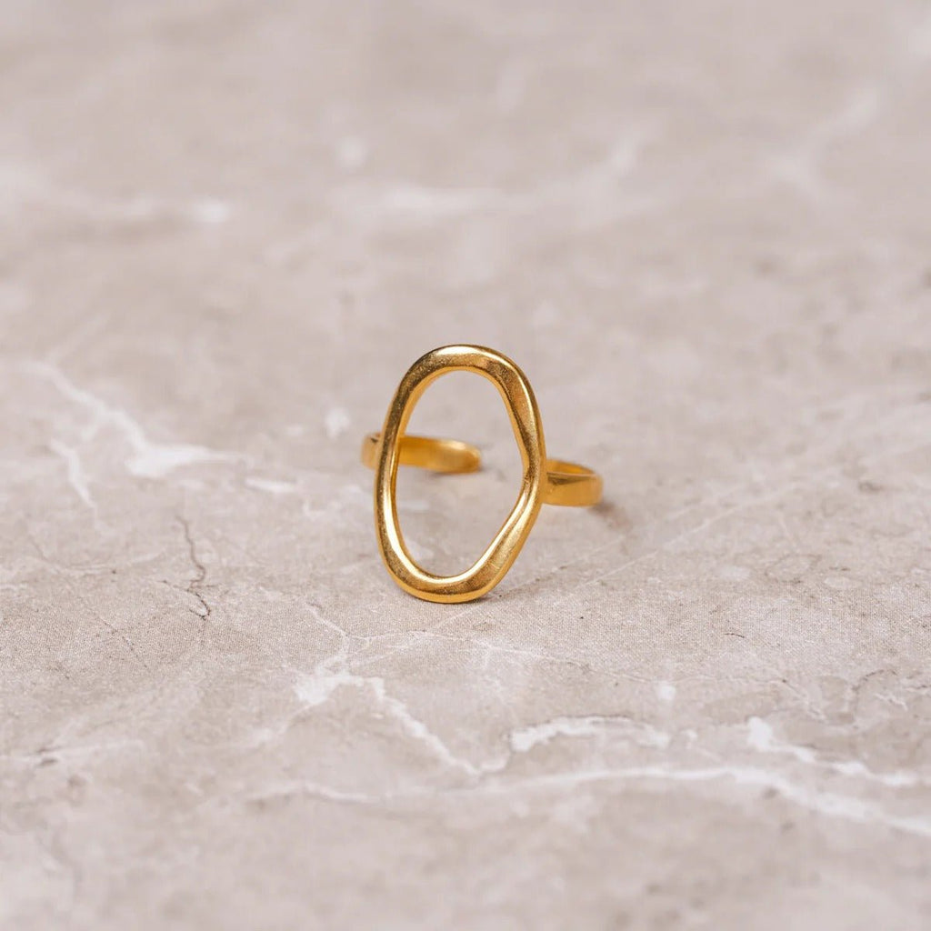 Anel Abstrato Contorno Orgânico Banhado em Ouro 18K
