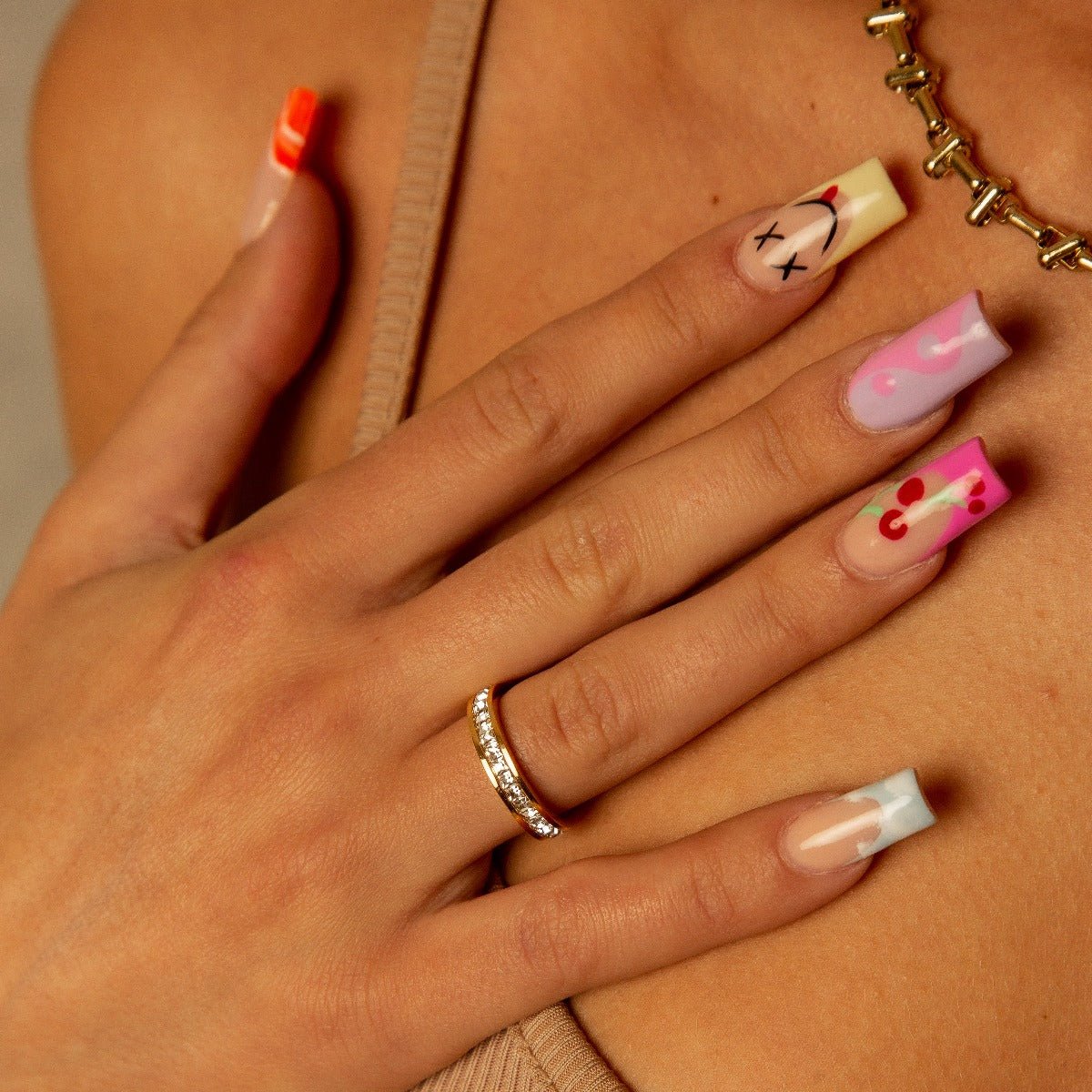 Sparkling Solitaire Ring | 18K Gold