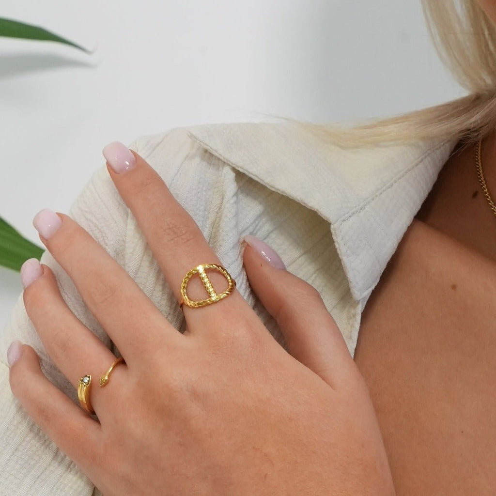 Anel Flecha Banhado em Ouro 18k