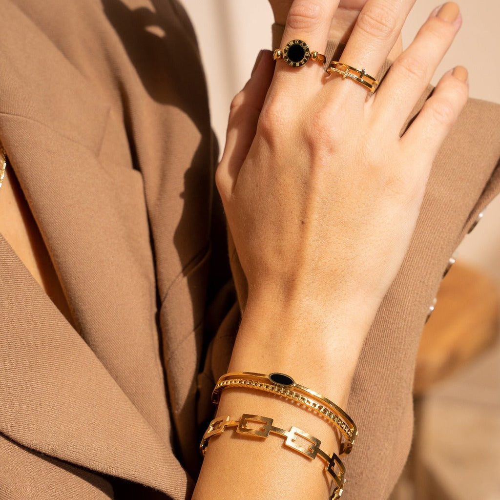 Bracelete Camadas Ônix Banhado em Ouro 18k