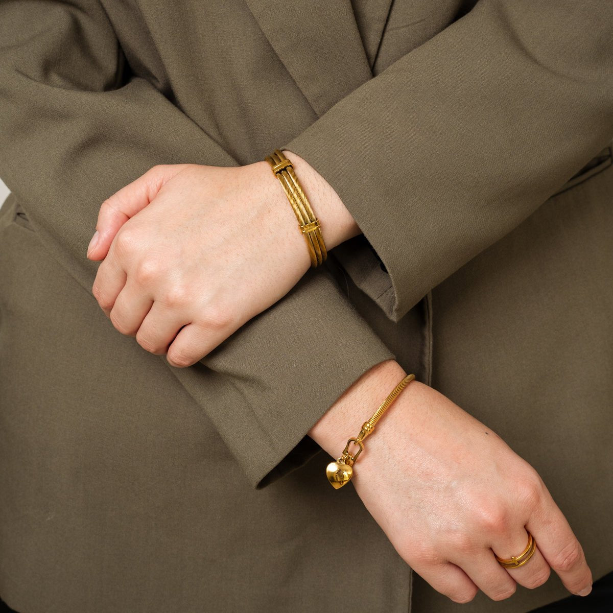 Wire Bangle | 18K Gold