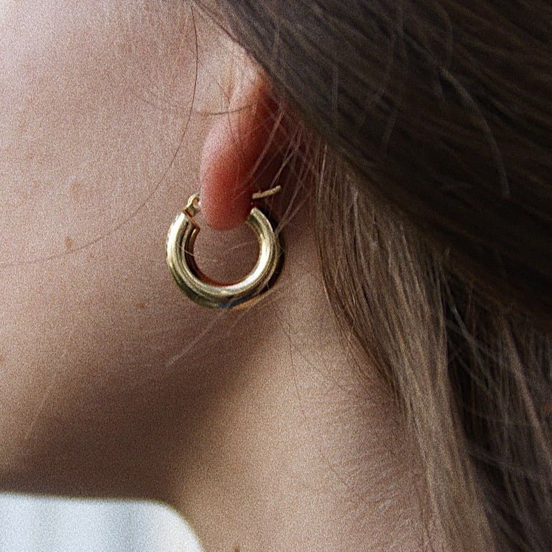 Brinco de Argola Tubo Lele G Banhado em Ouro 18K