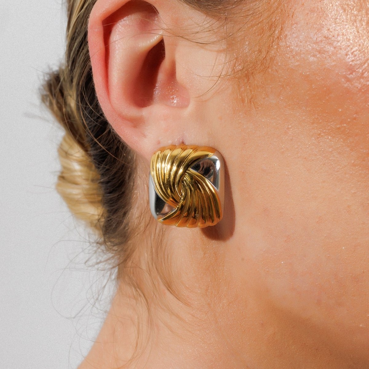 Spiral Square Earring | 18K Gold & Silver
