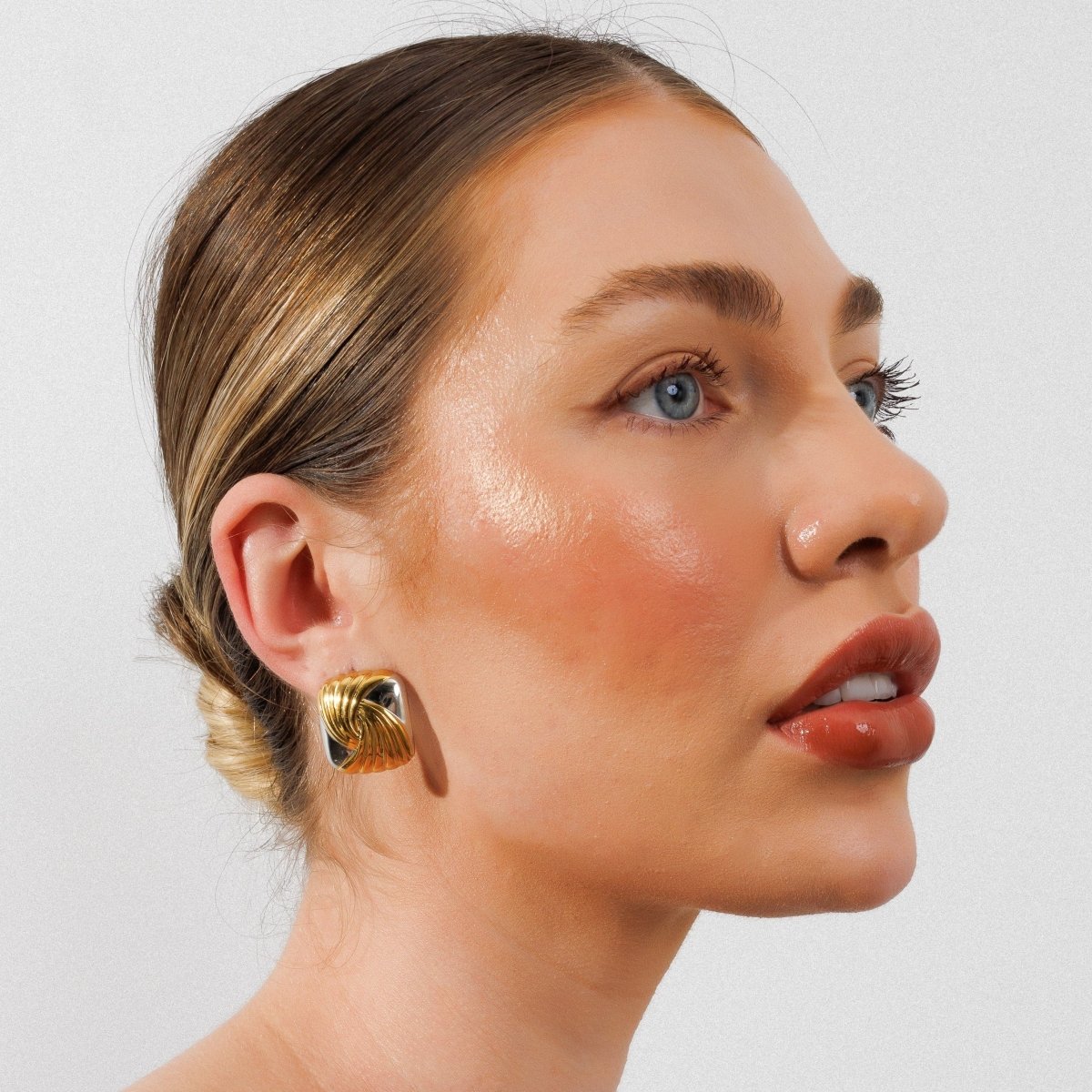 Spiral Square Earring | 18K Gold & Silver