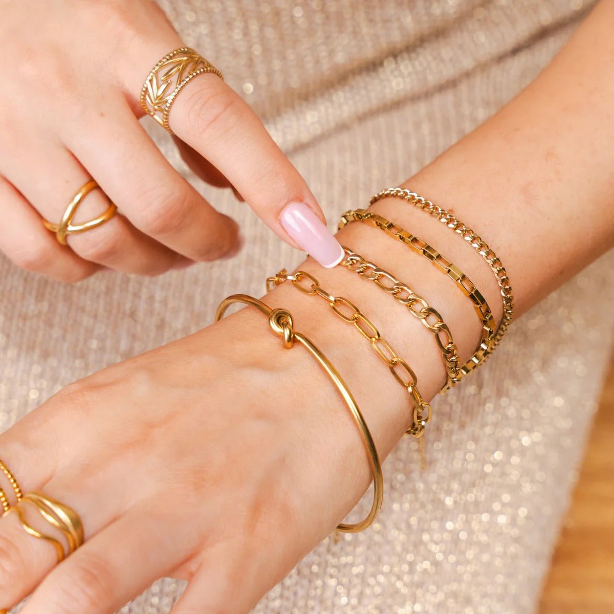 Kit Pulseiras Elegance & Bracelete Nó Banhado em Ouro 18K
